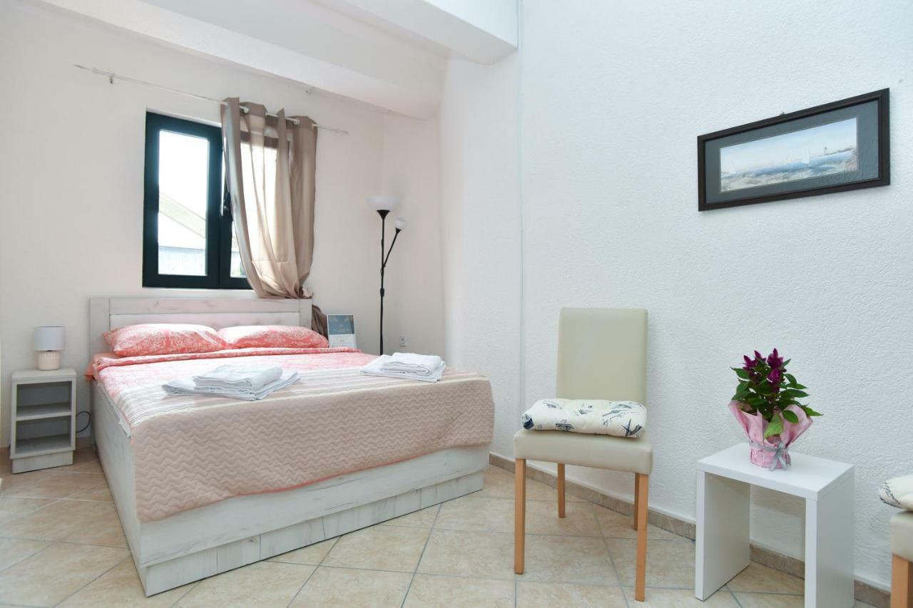 בודווה Klaris Guest House מראה חיצוני תמונה